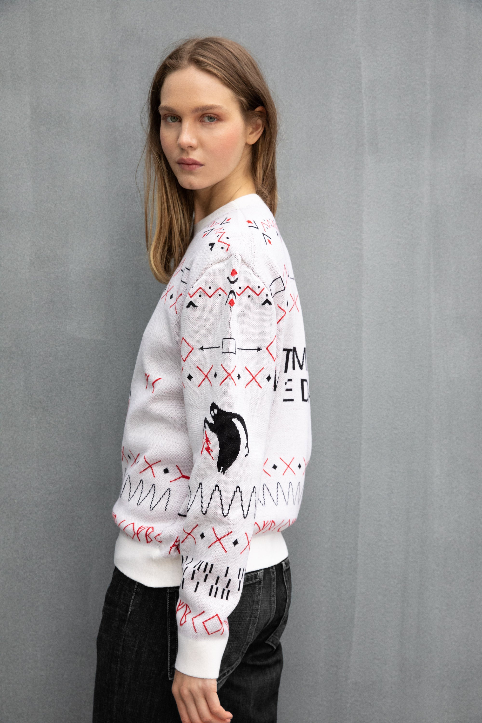 UNISEX SWEATER WIN THE MIND