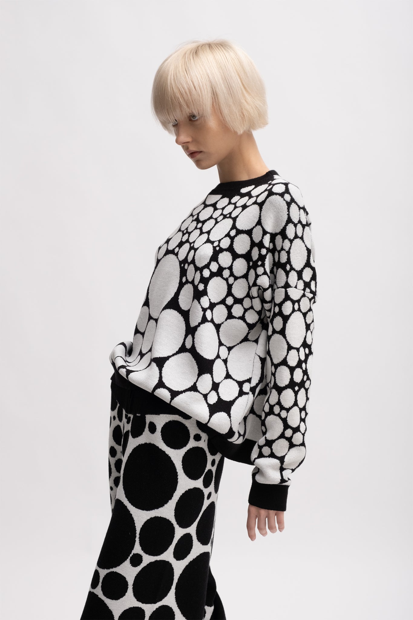 Dots sweater