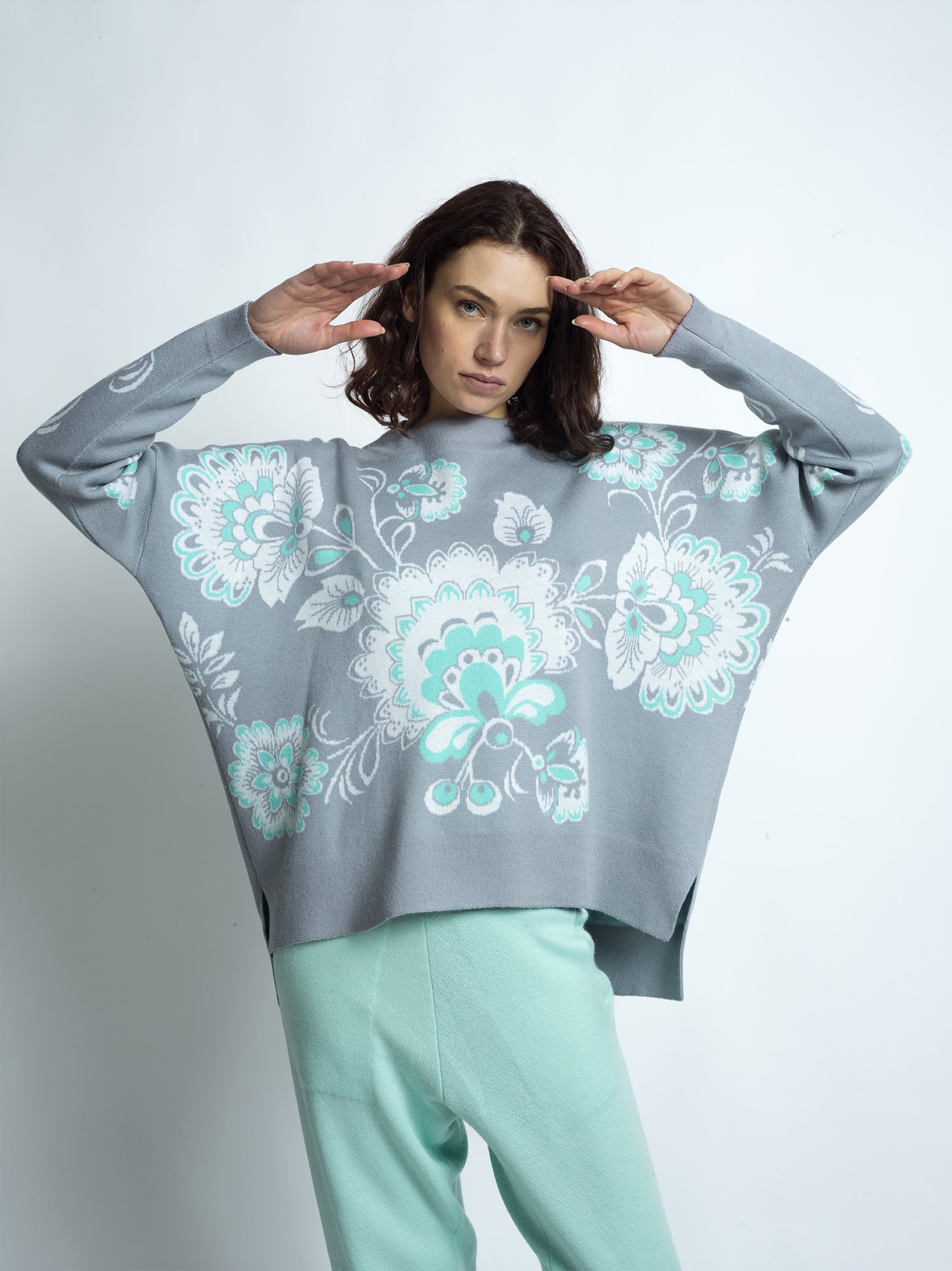 WOOL SWEATER RUSSIA